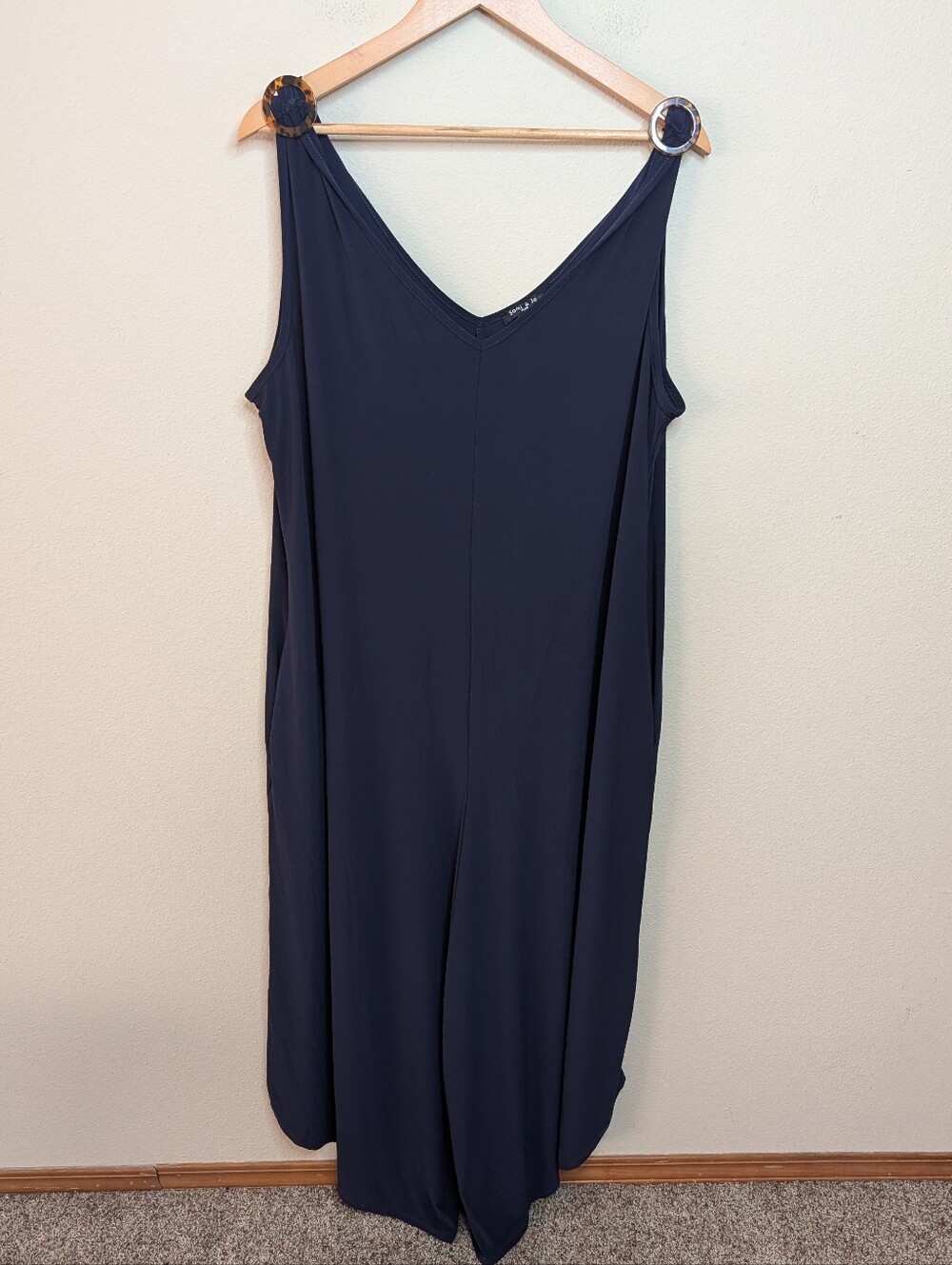 Sami and Jo Plus Navy Wide Leg Jumpsuit Tortoise Ring Straps Pockets Size 2X